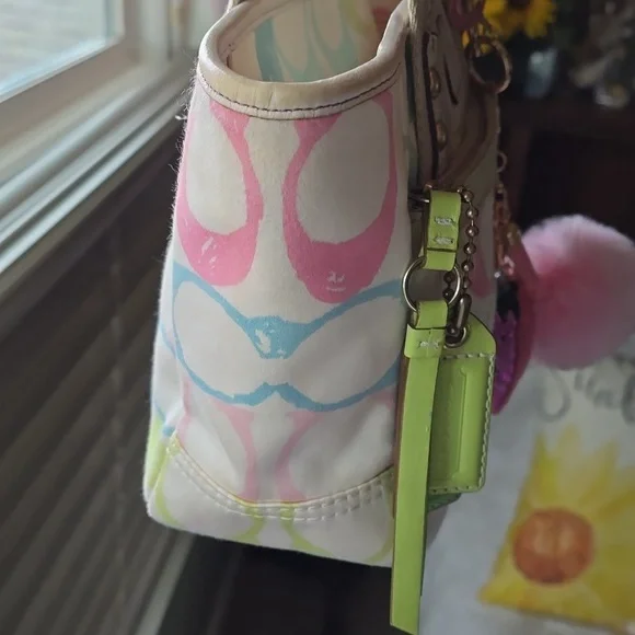 Coach  Scribble Multicolor Canvas Tote 2 Hangtags+ Pursecharm - Picture 5 of 16